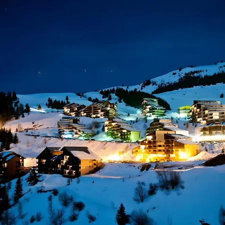 4 Personnes Pied Des Pistes Auris